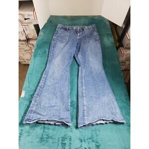 American Eagle Jeans Size 16 Short Womens Blue Pants High Rise Curvy Flare